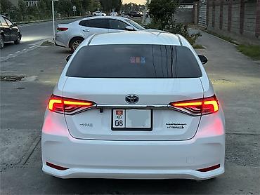 coroll: Toyota Corolla: 2020 г., 1.8 л, Вариатор, Гибрид, Седан — 4
