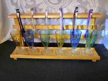 Ostali antikviteti: Servis casa rucni rad iz 50ih.god.za zestoko pice. Case tkz — 2