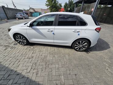 купить машину в рассрочку от собственника: Hyundai i30: 2018 г., 1.6 л, Автоматические, Дизель, Хэтчбэк