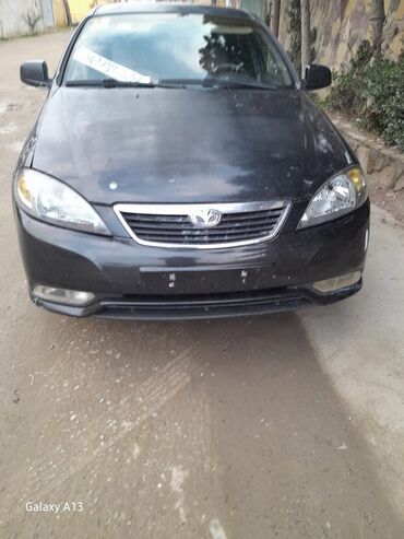 Daewoo: Daewoo Gentra: 1.5 l | 2013 il Sedan