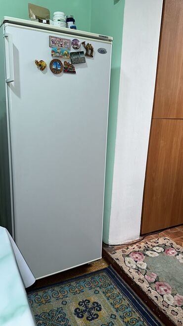Холодильник Atlant, Б/у, Однокамерный, 56 * 145 *