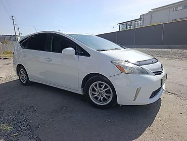 Toyota: Toyota Prius V: 2013 г., 1.8 л, Вариатор, Гибрид, Универсал — 5