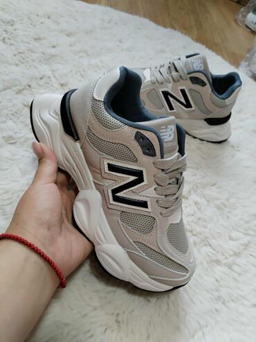 Women's Sneakers and athletic shoes: New Balance, 38, bоја - Siva — 6