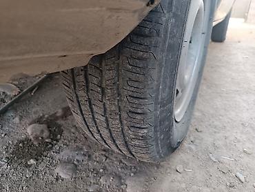 атбашы авто: Audi 80: 2026 г., 1.8 л, Кол менен иштөөчү, Седан — 5