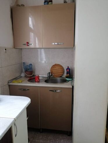 Köhnə tikili: Bakı, 2 otaqlı, Köhnə tikili, m. Xalqlar Dostluğu, 45 kv. m — 15