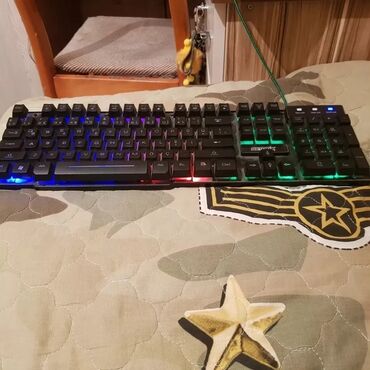 Klaviaturalar: Getorix marka mexaniki klavyatura işıqlı 20 manata işlənmişdir amma — 4