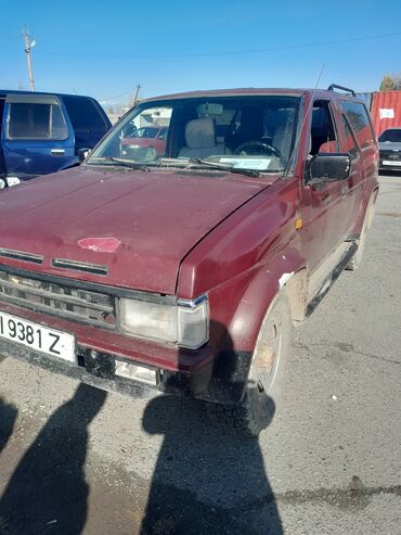 hero 4: Nissan Terrano: 1989 г., 2.4 л, Механика, Бензин, Жол тандабас