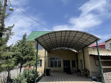 ош гасиница: Дом, 240 м², 9 комнат, Собственник, Косметический ремонт