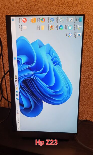 Monitorlar: 4 ədəd fərqli monitor var! 1) HP 24f / 23.8-inch Display Giriş — 25