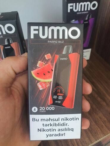 qelyan tutunu: Fumo Parpız Buz elektron qəlyanı. Qarpız buz dadı ilə 20000