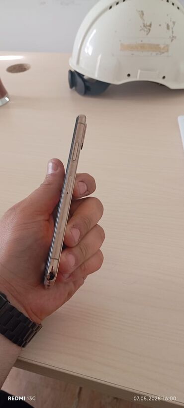 xş: IPhone Xs, 256 GB, Qızılı, Barmaq izi, Face ID