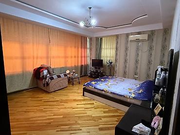ramanıda kirayə ev: Təcili Satılır 📍Gilan binasında 3 ci mərtəbə 5 otaglı 132 kv 4 otaqlı — 2