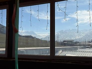 Продажа таунхаусов: Продаётся современный таунхаус в селе Беш-Кунгей Площадь: 130 м² — 8