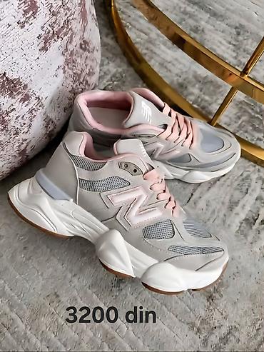 cizme ecco: New Balance patike

9060

36-46

Cene su na slikama — 10