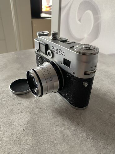 камера для дом: Фотоаппарат ФЭД-4, СССР в отличном, рабочем состоянии. С объективом и