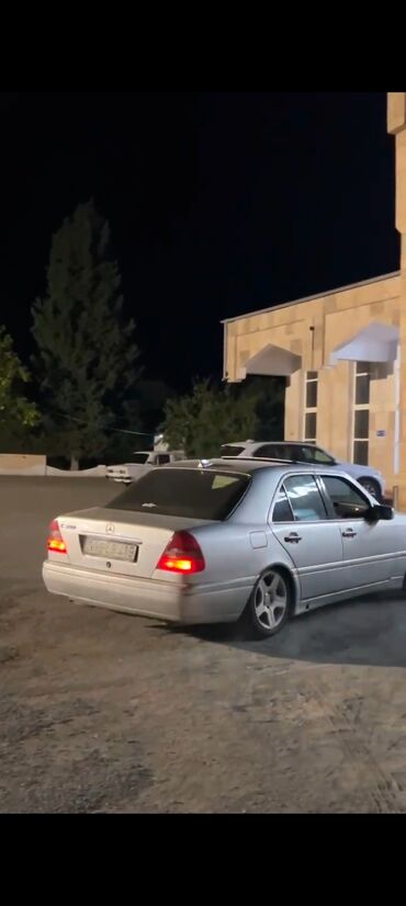 Mercedes-Benz: Mercedes-Benz C 200: 2 l | 1995 il Sedan — 3