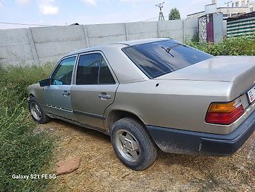 мерседес 124 с: Mercedes-Benz W124: 1987 г., 2.3 л, Механика, Бензин, Седан — 4