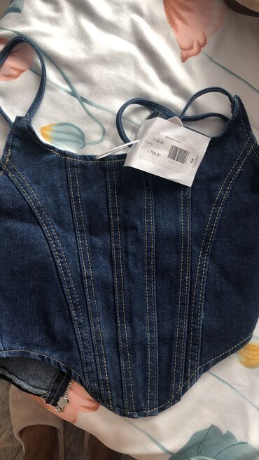 женские джинсовые жилетки: Другие жилеты XS (EU 34), S (EU 36), цвет - Голубой