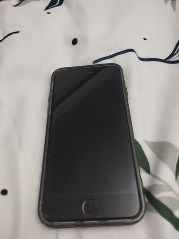 диспенсер для воды: IPhone 7, Черный, Отпечаток пальца