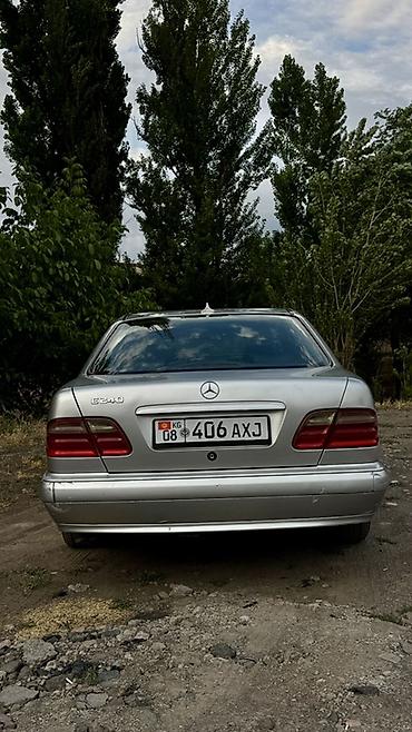решетка 221: Mercedes-Benz E-Class: 2001 г., 2.4 л, Механика, Бензин, Седан — 3