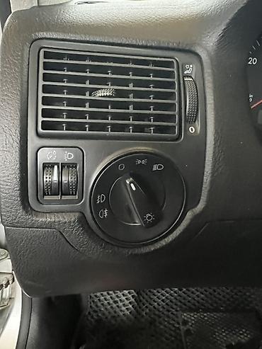 гольф потолок: Volkswagen Golf: 2003 г., 1.6 л, Механика, Бензин, Хэтчбэк — 7