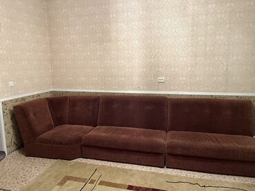 угловой диван с креслом раздвижной: Прямой диван, цвет - Коричневый, Б/у