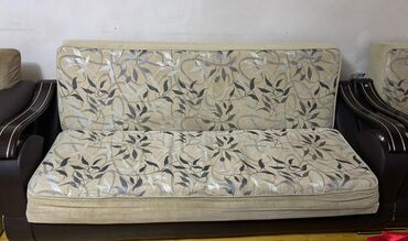 стол с эпоксидной смолой: Divan, Divan