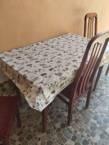 Masa və oturacaq dəstləri: Balkon üçün, İşlənmiş, Açılan, Dördbucaq masa, 4 stul