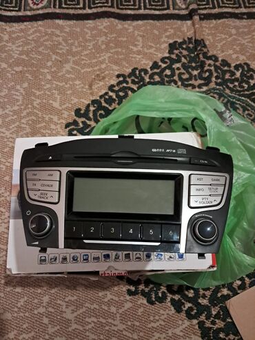 Digər avtoelektronika: Avtomobil üçün orijinal inteqrasiya olunan audio başlıq (head unit)