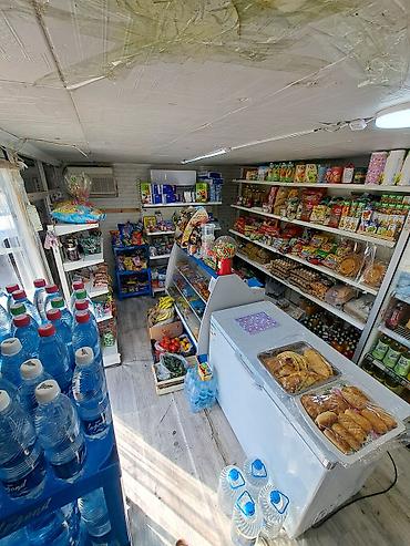 продаю мороженое аппарат: ПРОДАЮ МАГАЗИН Оборудование: - Несколько холодильных шкафов и — 4