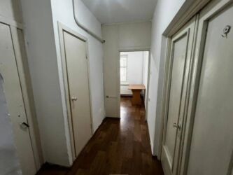 Продажа квартир: 1 комната, 44 м², 106 серия, 1 этаж, Старый ремонт at lalafo.kg — 6 Продажа квартир: 1 комната, 44 м², 106 серия, 1 этаж, Старый ремонт — 6
