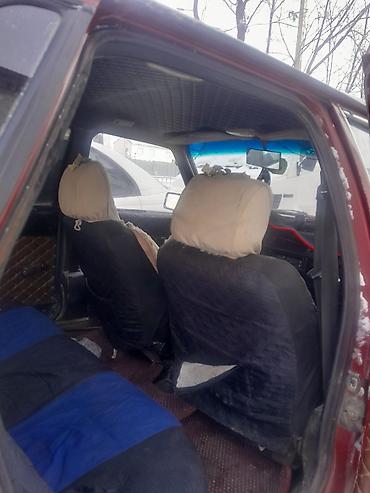 Другой транспорт: Продаётся легковой автомобиль седан (красный), классический — 4