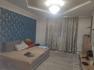 продаю 1 комнат квартира: 3 комнаты, 63 м², Индивидуалка, 1 этаж, Косметический ремонт