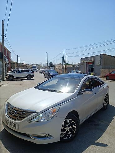 Hyundai: Hyundai Sonata: 2.4 l | 2010 il Sedan — 13