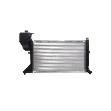 radyatr: Avtomobil radiatorı, mühərrikin həddindən artıq istiləşməsinin