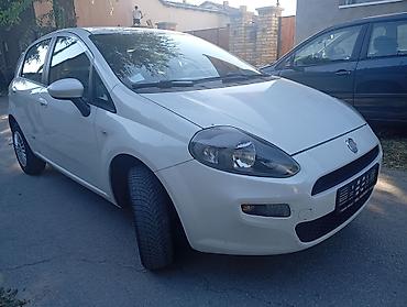 camac za prihranu ribe: Fiat Punto 5 vrata – bele boje Karoserija i spoljašnjost: - Hečbek sa — 2