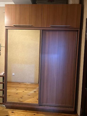 paltar dolabı ikinci əl: Koridor şkafı
Yaxşı vəziyyərdədir — 1