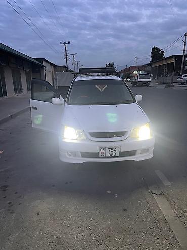 Toyota: Toyota Gaia: 2002 г., 2 л, Автомат, Бензин, Минивэн — 10