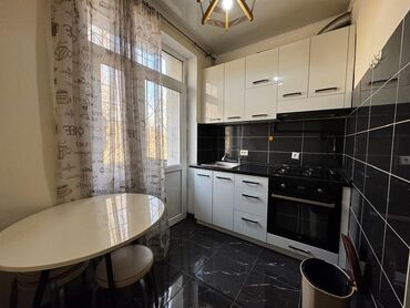 Продажа квартир: 2 комнаты, 43 м², Хрущевка, 2 этаж, Евроремонт