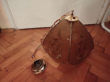 Rasveta: Zuckasti stakleni retro luster Donji kao precnik oko 34 cm. Visina — 8