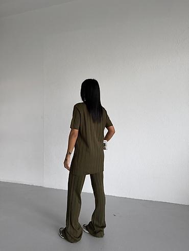 Kompleti: 🔥Vasi omiljeni kompleti 🔥Ponovo u prodaji od petka 🔝2800 din na lalafo.rs — 13 Kompleti: 🔥Vasi omiljeni kompleti 🔥Ponovo u prodaji od petka 🔝2800 din — 13