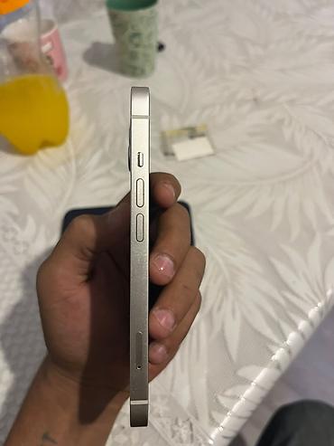 mac mini m2: IPhone 13, Ağ, Face ID — 6