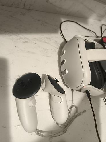 е5: Аренда на день 1500 сом - Самодостаточная VR-гарнитура белого цвета — 1