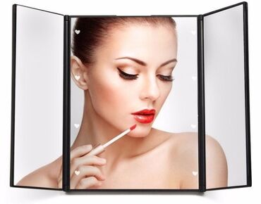 комот с зеркалом: Портативное складное косметическое зеркало для макияжа с подсветкой