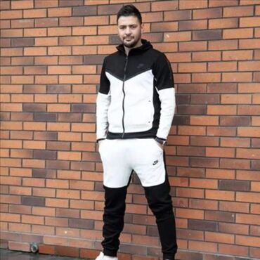 Trenerke: Veličine
od S do 2XL
Cena 4400 din na lalafo.rs — 5 Trenerke: Veličine
od S do 2XL
Cena 4400 din — 5