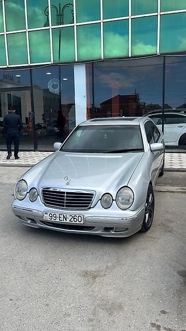 Mercedes-Benz: Mercedes-Benz E 320: 3.2 l | 2000 il Sedan — 16