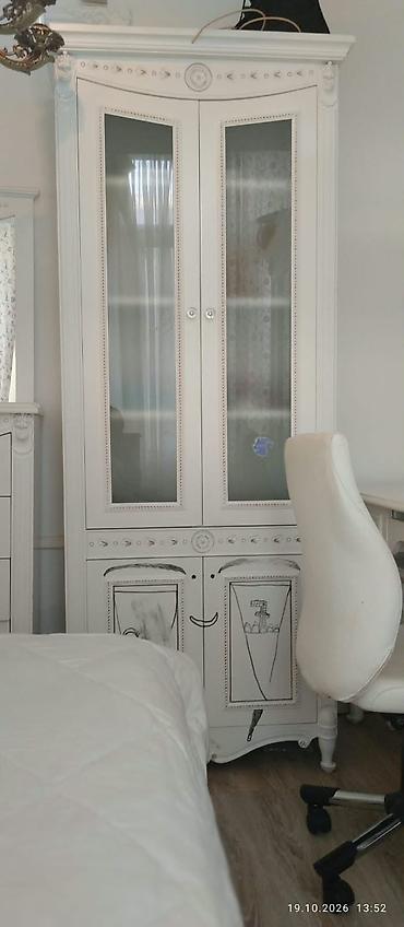 gənc odasi: Gənc odası satılır 1300azn. Əla vəziyyətdədir. Ünvan :Gənclik & — 5