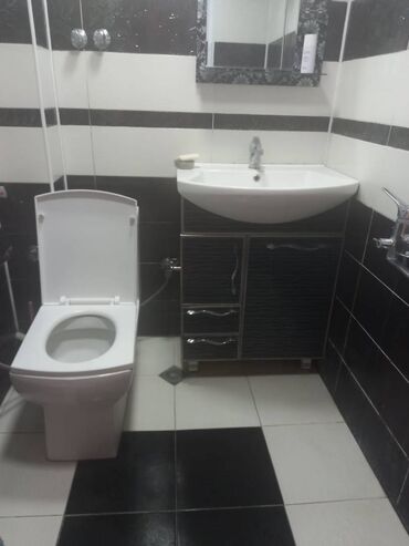 Uzunmüddətli kirayə mənzillər: Elmlərdə, Araz marketin yaxınlığında, 5 mərtəbəli binanın 2-ci — 9