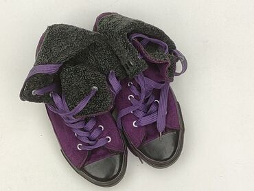 kapcie na rzepy do przedszkola: Half shoes 36, Used at lalafo.pl kapcie na rzepy do przedszkola: Half shoes 36, Used