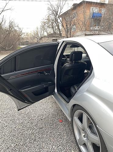 Mercedes-Benz: Mercedes-Benz S-Class: 2005 г., 5.5 л, Автомат, Бензин, Седан at lalafo.kg — 7 Mercedes-Benz: Mercedes-Benz S-Class: 2005 г., 5.5 л, Автомат, Бензин, Седан — 7